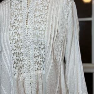 White Lace-Trim Button-Up Blouse – Size Small